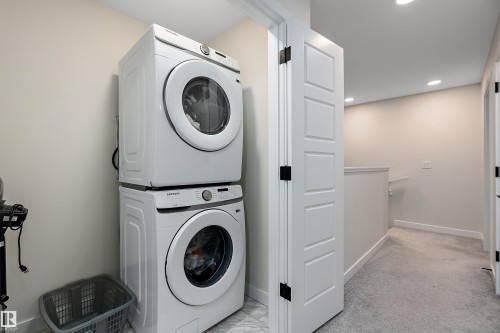 17 Emerald Way, Spruce Grove, AB - Indoor Photo Showing Laundry Room