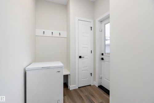 17 Emerald Way, Spruce Grove, AB - Indoor