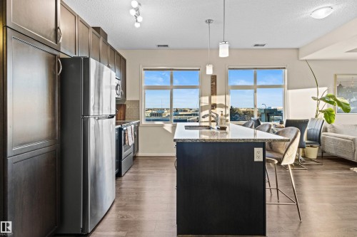 428 7825 71 Street, Edmonton, AB - Indoor Photo Showing Kitchen With Upgraded Kitchen