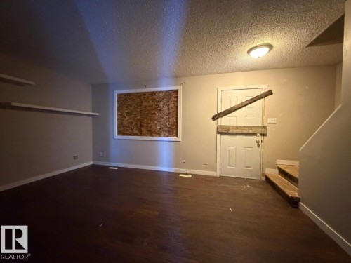 1925 73 Street, Edmonton, AB - Indoor Photo Showing Other Room