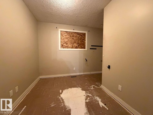 1925 73 Street, Edmonton, AB - Indoor Photo Showing Other Room