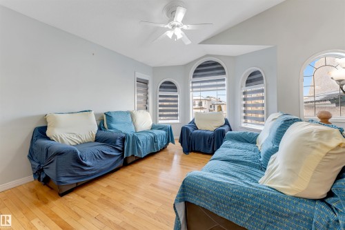 3139 34B Avenue, Edmonton, AB - Indoor