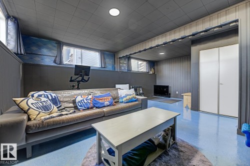 5707 89 Avenue, Edmonton, AB - 