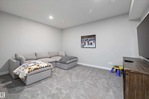 7027 54 Avenue, Beaumont, AB - Indoor