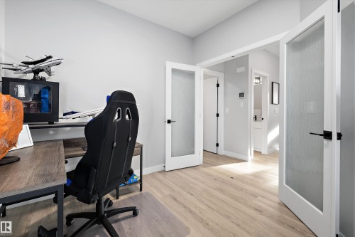 7027 54 Avenue, Beaumont, AB - Indoor Photo Showing Office