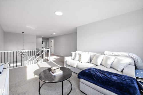 7027 54 Avenue, Beaumont, AB - Indoor