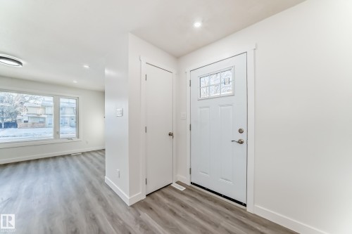 14505 23 Street Nw, Edmonton, AB - Indoor Photo Showing Other Room