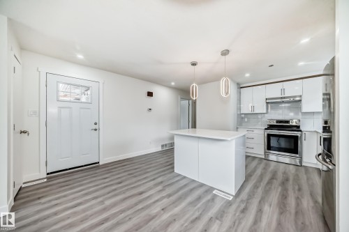 14505 23 Street Nw, Edmonton, AB - Indoor Photo Showing Kitchen With Upgraded Kitchen