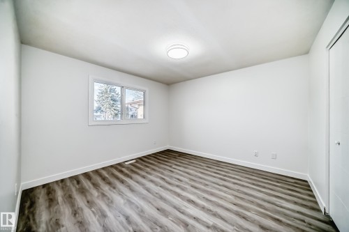 14505 23 Street Nw, Edmonton, AB - Indoor Photo Showing Other Room