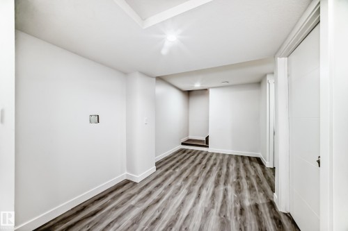 14505 23 Street Nw, Edmonton, AB - Indoor Photo Showing Other Room