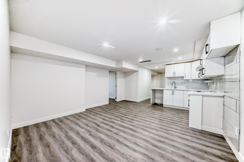 14505 23 Street Nw, Edmonton, AB - Indoor Photo Showing Kitchen