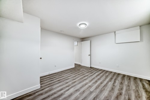 14505 23 Street Nw, Edmonton, AB - Indoor Photo Showing Other Room