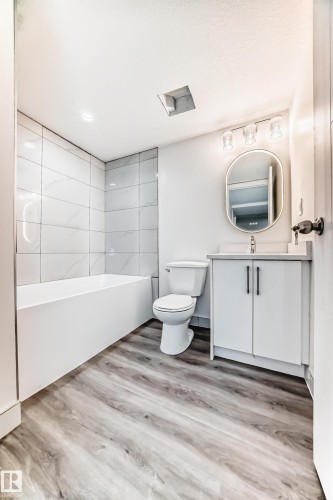 14505 23 Street Nw, Edmonton, AB - Indoor Photo Showing Bathroom