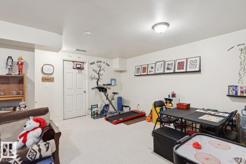 5 4020 21 Street, Edmonton, AB - Indoor