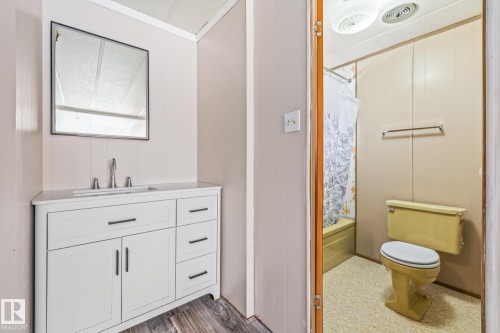 26332 Twp Road 594, Rural Westlock County, AB - Indoor Photo Showing Bathroom