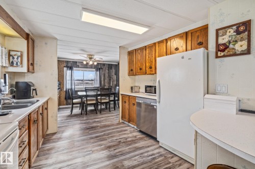 26332 Twp Road 594, Rural Westlock County, AB - Indoor Photo Showing Kitchen With Double Sink