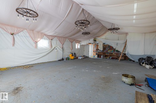 26332 Twp Road 594, Rural Westlock County, AB - Indoor Photo Showing Garage