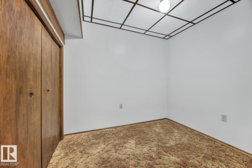 11105 20 Avenue, Edmonton, AB - Indoor Photo Showing Other Room
