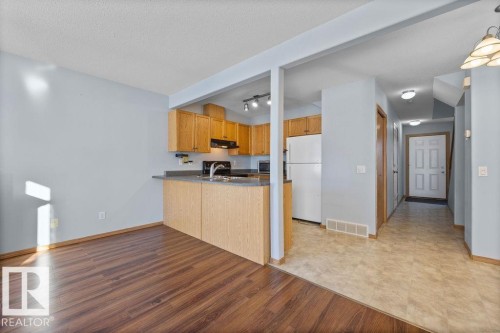 84 16823 84 Street, Edmonton, AB - Indoor Photo Showing Kitchen With Double Sink