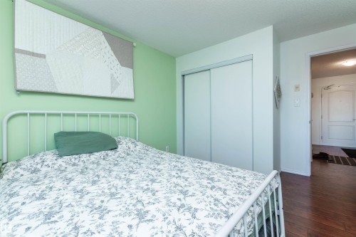 303 5951 165 Avenue, Edmonton, AB - Indoor Photo Showing Bedroom