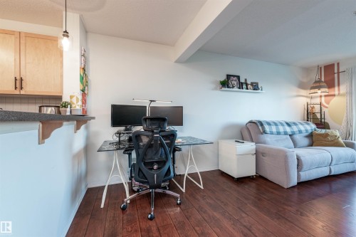 303 5951 165 Avenue, Edmonton, AB - Indoor Photo Showing Office