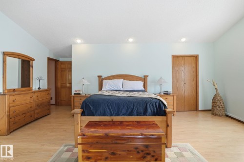 73078 Southshore Drive, Widewater, AB - Indoor Photo Showing Bedroom