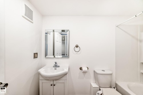 Full bathroom featuring shower / tub combination and vanity - 4B 13230 Fort Road, Edmonton, AB - Indoor Photo Showing Bathroom