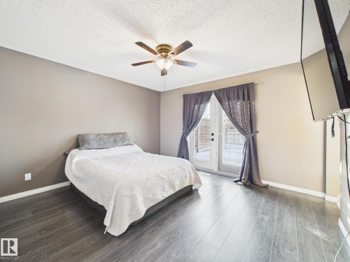 352 Huffman Crescent, Edmonton, AB - Indoor Photo Showing Bedroom