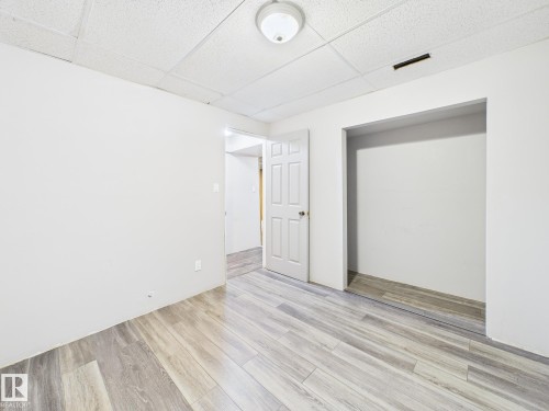 352 Huffman Crescent, Edmonton, AB - Indoor Photo Showing Other Room