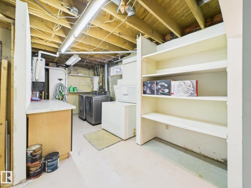 352 Huffman Crescent, Edmonton, AB - Indoor