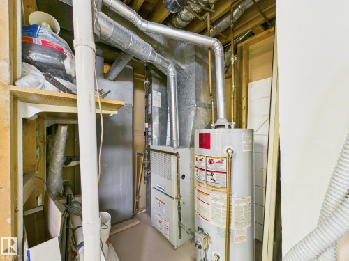 352 Huffman Crescent, Edmonton, AB - Indoor Photo Showing Basement