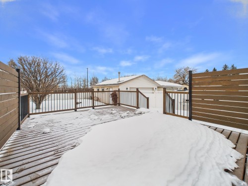 352 Huffman Crescent, Edmonton, AB - Outdoor With Exterior