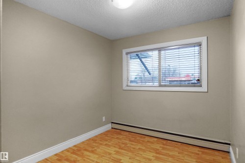 12411 132 Avenue, Edmonton, AB - Indoor Photo Showing Other Room
