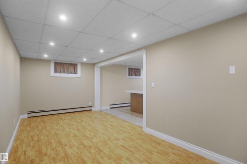 12411 132 Avenue, Edmonton, AB - Indoor
