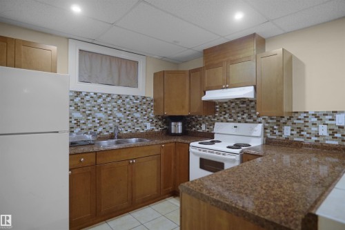 12411 132 Avenue, Edmonton, AB - Indoor Photo Showing Kitchen With Double Sink