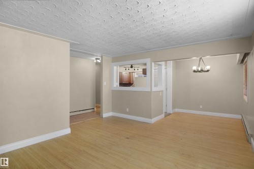 12411 132 Avenue, Edmonton, AB - Indoor Photo Showing Other Room