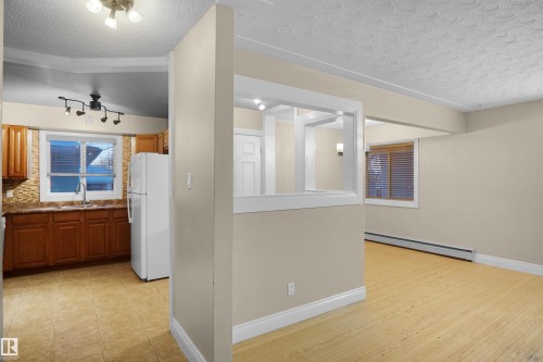 12411 132 Avenue, Edmonton, AB - Indoor Photo Showing Other Room