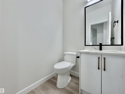 133 Pierwyck Loop, Spruce Grove, AB - Indoor Photo Showing Bathroom
