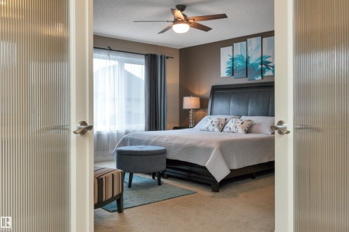 1958 Ainslie Link, Edmonton, AB - Indoor Photo Showing Bedroom