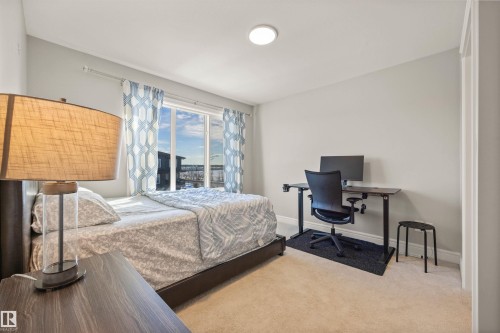 7828 Koruluk Link Link, Edmonton, AB - Indoor Photo Showing Bedroom
