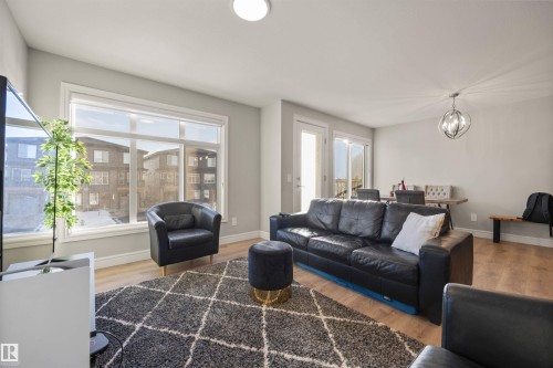 7828 Koruluk Link Link, Edmonton, AB - Indoor Photo Showing Living Room