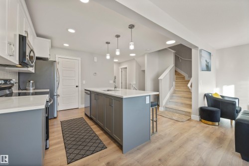 7828 Koruluk Link Link, Edmonton, AB - Indoor Photo Showing Kitchen With Upgraded Kitchen