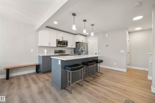 7828 Koruluk Link Link, Edmonton, AB - Indoor Photo Showing Kitchen With Upgraded Kitchen