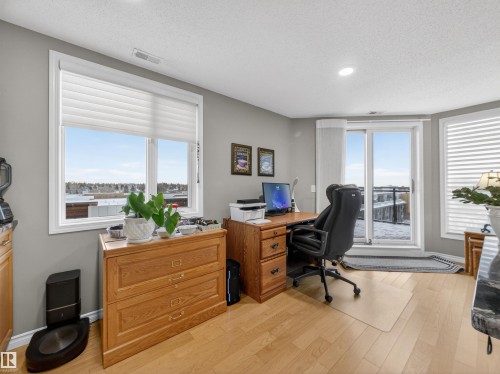 603 141 Festival Way, Sherwood Park, AB - Indoor Photo Showing Office
