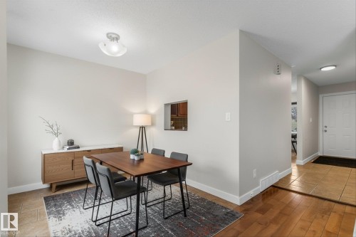 Dining area featuring baseboards - 289 Grandin Village, St. Albert, AB - Indoor