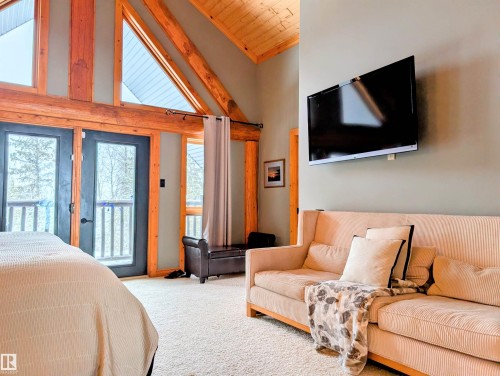 9 Upper Crescent, Rural Lesser Slave River M.D., AB - Indoor Photo Showing Bedroom