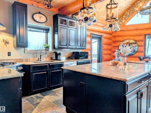9 Upper Crescent, Rural Lesser Slave River M.D., AB - Indoor Photo Showing Kitchen