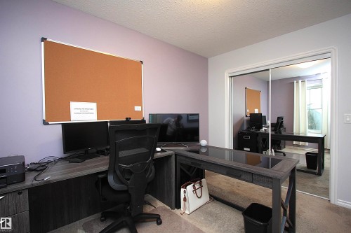 7514 40 Ave, Camrose, AB - Indoor Photo Showing Office