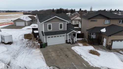 7514 40 Ave, Camrose, AB - Outdoor With Facade