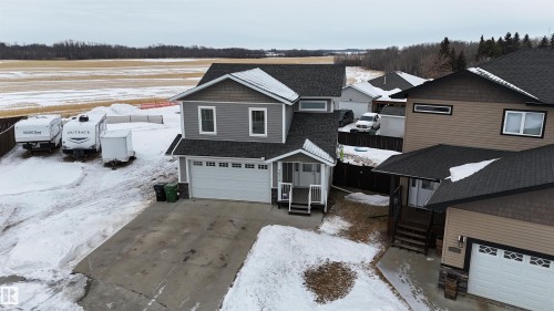 7514 40 Ave, Camrose, AB - Outdoor